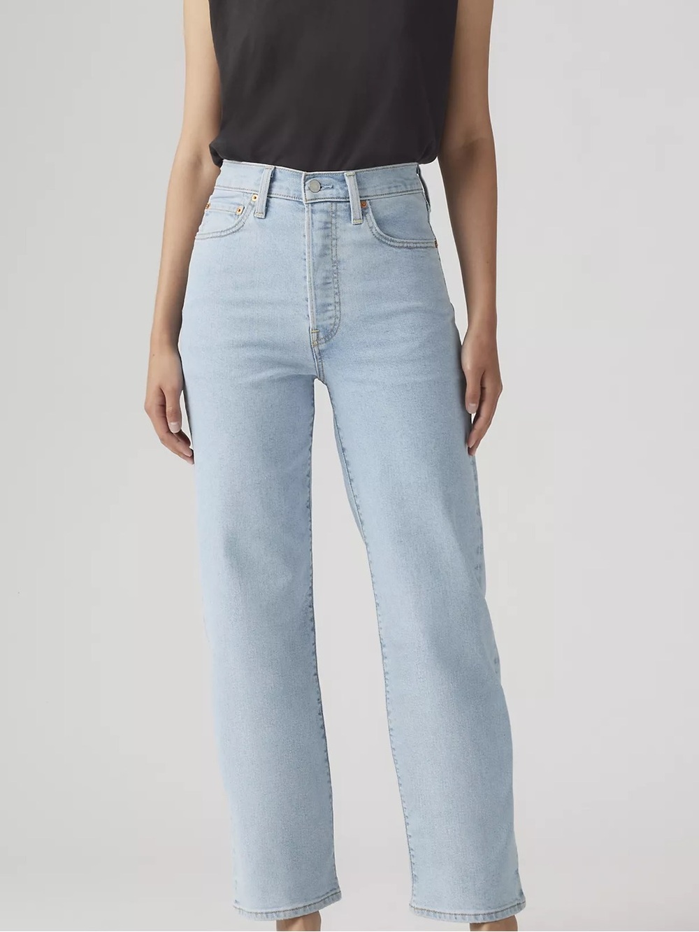 Levi's Women's High-Rise Straight Leg Jeans in Light Blue